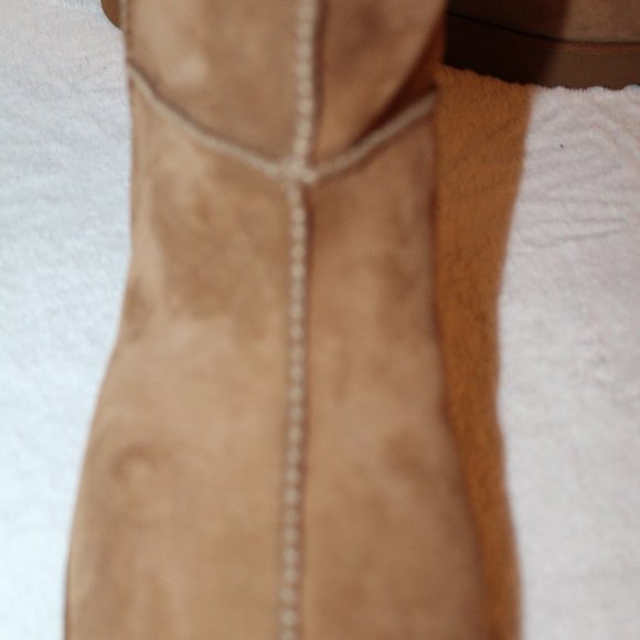 UGG‎ SPECIAL EDITION MEN'S SUEDE SHEARLING BOOTS - Picture 8 of 12